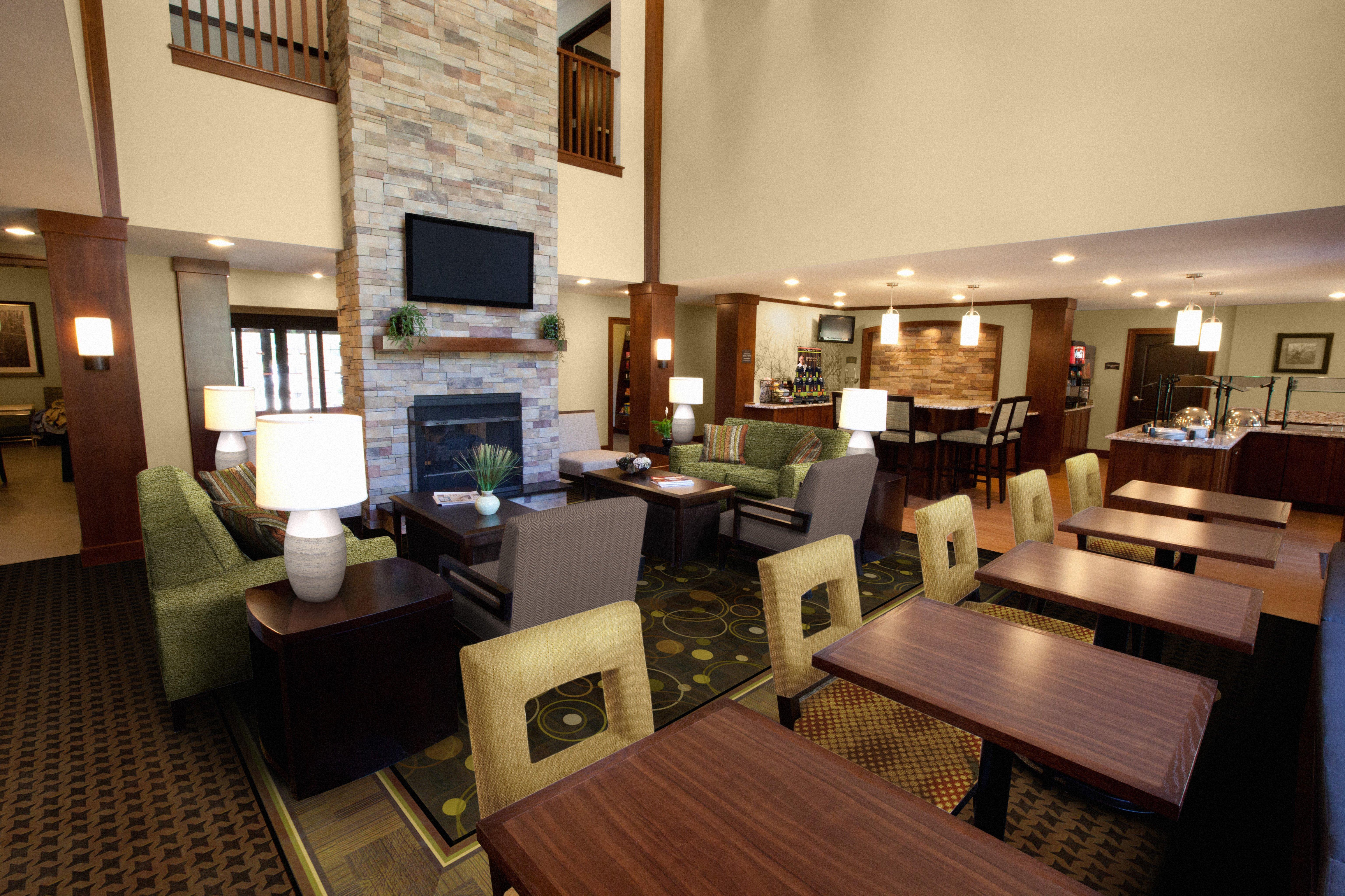 Staybridge Suites - Pittsburgh-Cranberry Township By Ihg Warrendale Exteriör bild