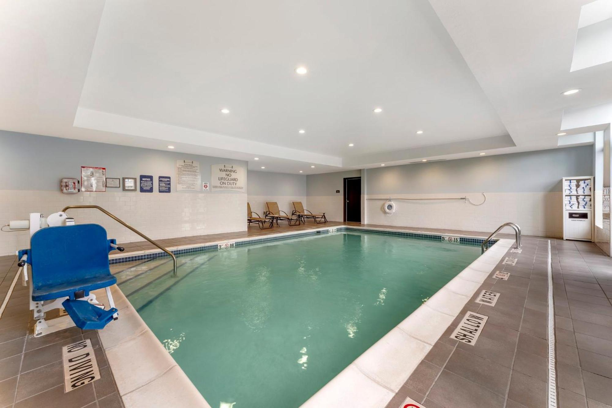 Staybridge Suites - Pittsburgh-Cranberry Township By Ihg Warrendale Exteriör bild